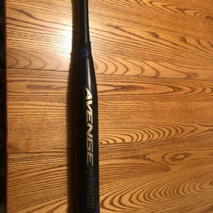 2022 AXE Avenge Pro Composite Bat (-10)  23 oz 33" (Used)