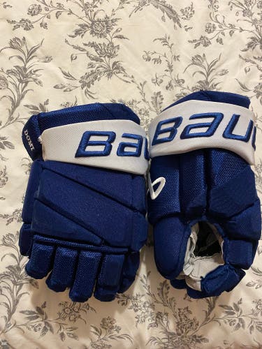 Pro Stock Bauer Toronto Maple Leafs Domi Hyperlite Gloves