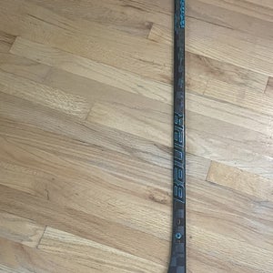Intermediate Bauer Proto-R Right Handed Hockey Stick P28 (Used)