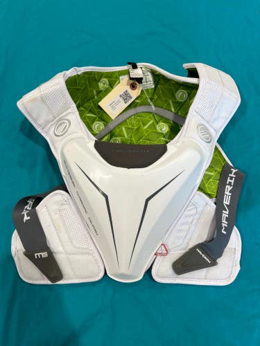 Large Youth Maverik M5 Shoulder Pads (Used)