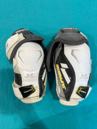 Senior Small Bauer Supreme ignite pro Elbow Pads (Used)