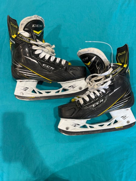 Intermediate CCM Tacks Classic Pro+ Hockey Skates Regular Width Size 5.5 (Used)