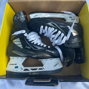 NEW Size 10 NHL Tage Thompson True Catalyst Pro Custom Hockey Skates Wide Width Pro Stock