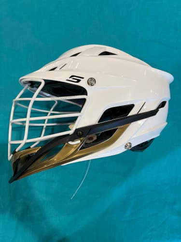 White Adult Cascade S Helmet (Used)