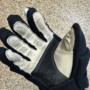 Youth hockey gloves size 11