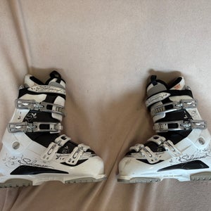 Women's Salomon All Mountain 6 Divine Ski Boots (Used)