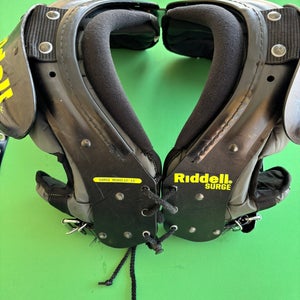 Medium Youth Riddell Surge Shoulder Pads