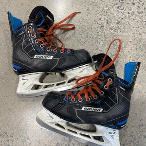 Bauer Nexus N7000 Hockey Skates | Intermediate 5 (Regular)