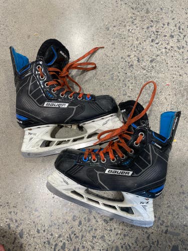 Bauer Nexus N7000 Hockey Skates | Intermediate 5 (Regular)