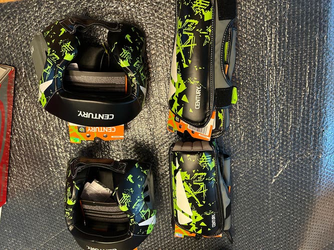 Lot of 4 - mma kickboxing new youth large /xl head gear and shin guards