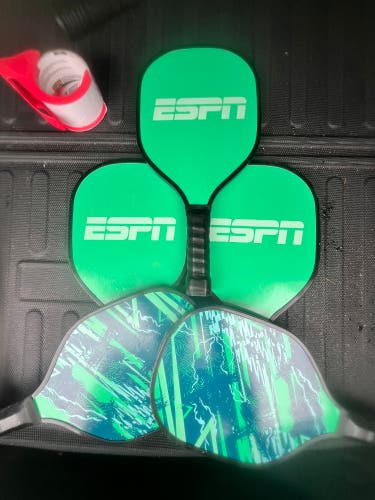 MTEN Pickleball Bag Bundle – Bag + 5 ESPN Pickleball Paddles +6 balls