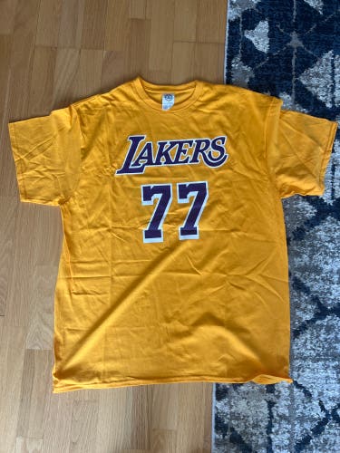 Los Angeles Laker Luca Dončić T-Shirt