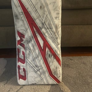 CCM Extreme Flex 4 Regular Pro Stock (Used)