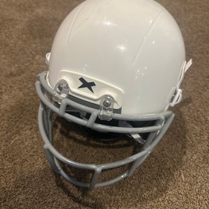 Youth Medium Xenith X2E+ Helmet (New)