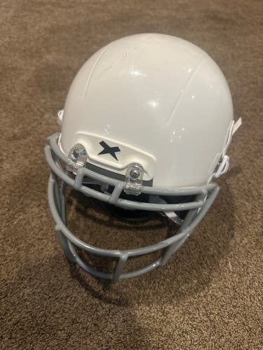 Youth Medium Xenith X2E+ Helmet (New)