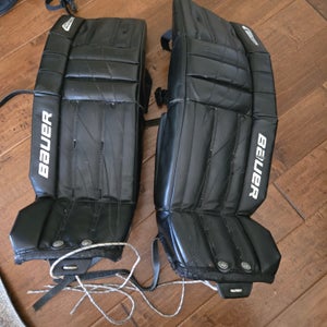 28" 2000 Bauer Goalie Leg Pads (Used)