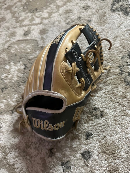 Wilson RH Infield A2K Baseball Glove 11.5" (Used)