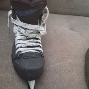 2023 CCM JetSpeed Hockey Skates Regular Width Size 5.5 (Used)