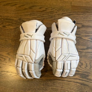 True Zerolyte Lacrosse Gloves 13" (Used)