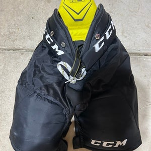 Medium Junior CCM Tacks 9040 Hockey Pants  (Used)