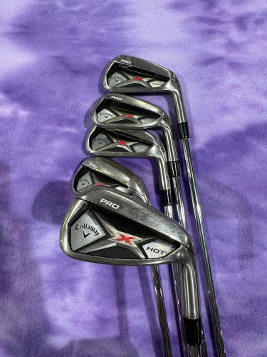 Men's Callaway X Hot Pro Iron Set Right Handed Regular Flex Steel Shaft (Used)