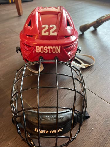 Boston University Medium Bauer Re-Akt 150 Helmet (Used)