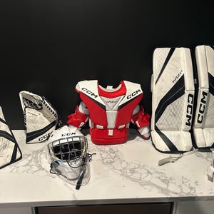 Youth CCM Axis 1.5 Goalie Mask (Used)