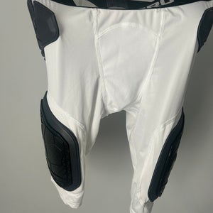 Large Adult Nike Nike pro hyperstrong (New)