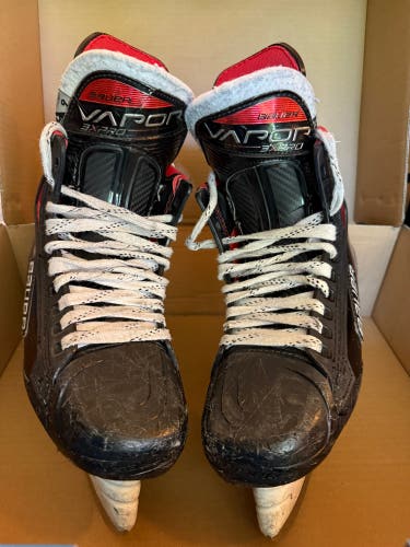 Bauer Vapor 3X Pro Hockey Skates Size 6 (Used)