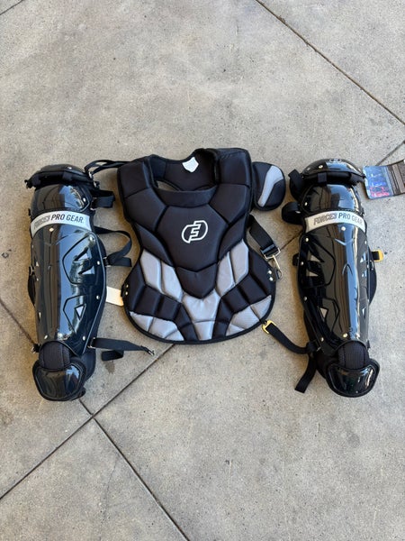 New Intermediate Force3 Pro Gear Defender Catcher's Set