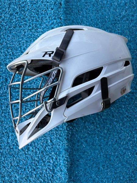 White Adult Cascade R Helmet (Used)