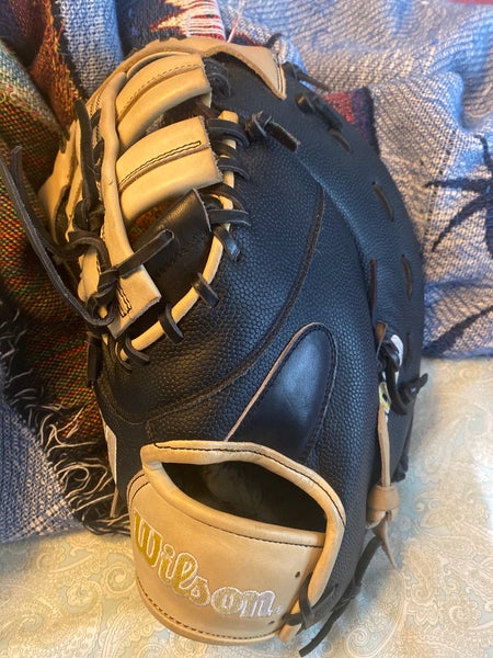 2023 Wilson LH First Base A2000 Baseball Glove 12.5" (Used)