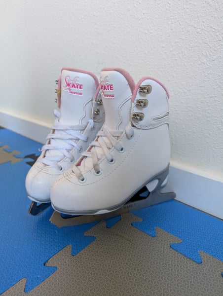 Figure skates-Soft Skate by Jackson size 10J