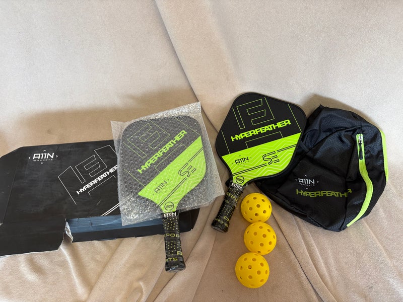 HyperFeather Pickleball Set w/bag and balls