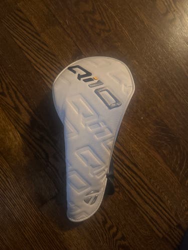 TaylorMade Driver Head Cover (Used)