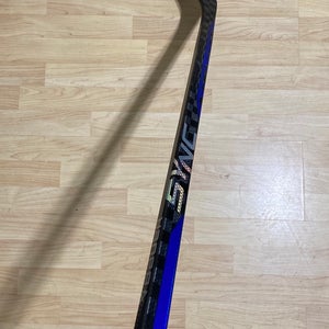 Senior Bauer Nexus 2N Pro Right Handed Hockey Stick P92M (New)