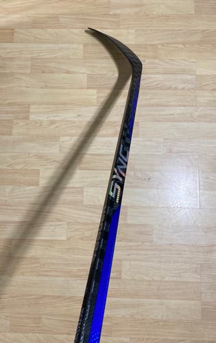 Senior Bauer Nexus 2N Pro Right Handed Hockey Stick P92M (New)
