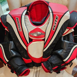 Large/Extra Large John Brown Resonator (Custom) Goalie Chest Protector Pro Stock (Used)