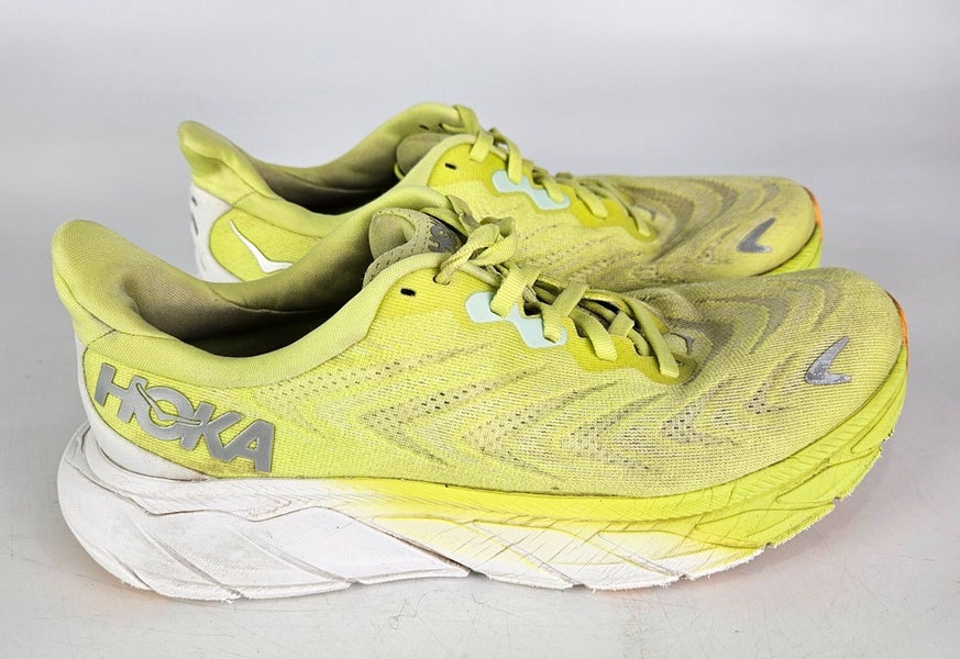 Hoka One One Womens Arahi 6 1123195 CGWHT Yellow Running Shoes Sneakers Size 8 B