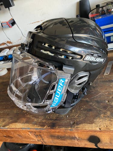 Large Bauer 5100 Helmet With Concept 3 Full Shield (Used)