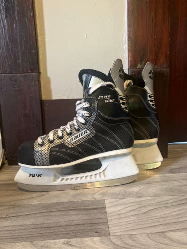 Bauer Supreme Silver Comp Hockey Skates sz4