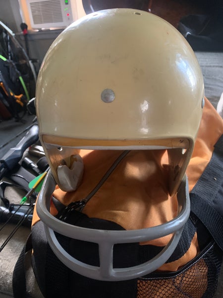 Used MacGregor E550 W Football Helmet