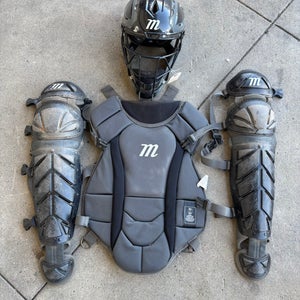 Intermediate Marucci Select Catcher's Set
