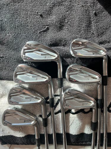 Srixon ZX7 Iron Set 4-PW True Temper Dynamic Gold X Seven Extra Stiff Steel RH
