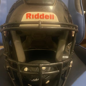 Medium Youth Riddell SpeedFlex Helmet (Used)