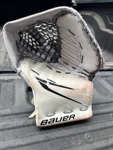 Bauer Supreme Ultrasonic/hyperlite 2 Pro Stock (Used)