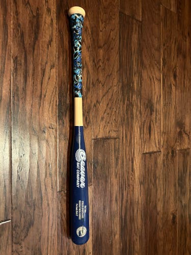 Beaver bat company Bat