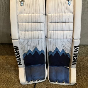 BUNDLE: 33"  Vaughn Velocity VE8 Pro Carbon Goalie Leg Pads (Used) + Vaughn XFP Catcher