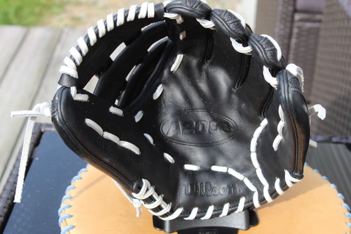 RH Wilson Infield A2000 Softball Glove 12" (Used)