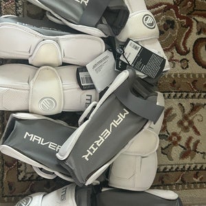 New – Maverick M3 lacrosse, elbow, pads, size, medium adult